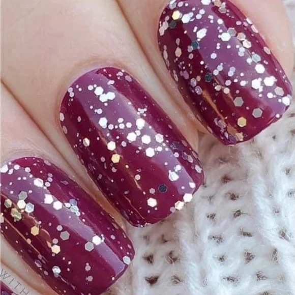 *Retired* Color Street: Wine Down | Deep Purple Red Silver Glitter Fall Dark - Picture 6 of 15